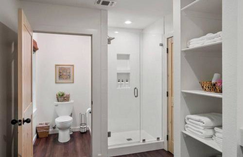 Lakefront Cottage- late summer price decrease! - Foto 18