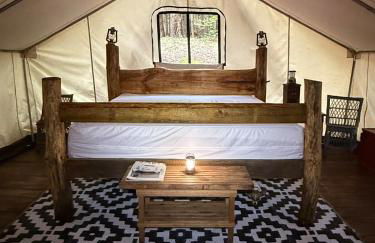 Rustic Safari Tent for a Unique Glamping Experience near Gore Mountain, New York - Photo 7