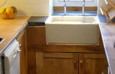 The Cwtsh at Ffynnon Clun: unique. - Photo 13