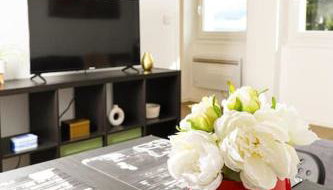 LA DEUCHE - Charmant Studio rénové avec vue - Foto 3