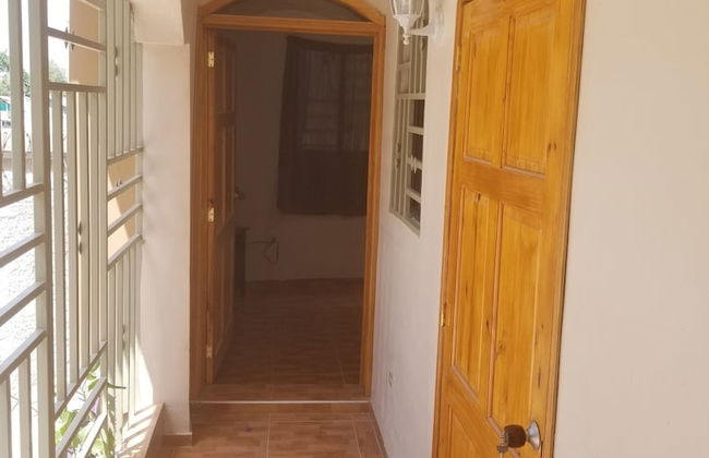 Vince's house - Photo 2