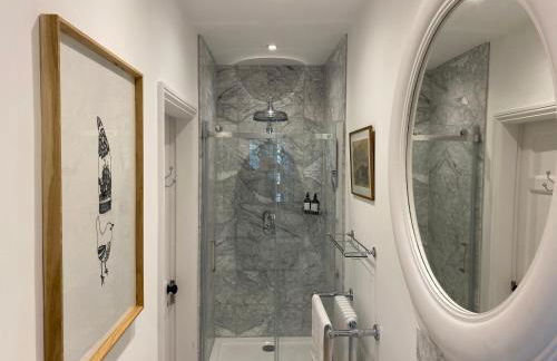 Stunning Georgian Flat in The Heart of Midhurst Old Town - Foto 16