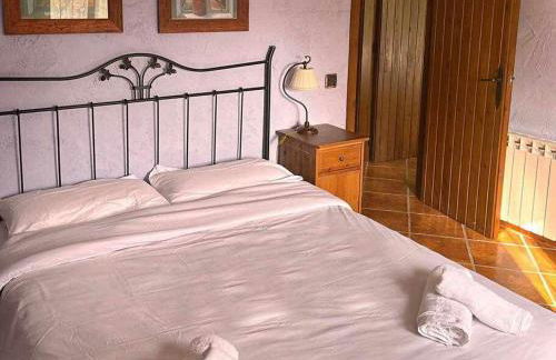 Masía de piedra con piscina - Foto 19