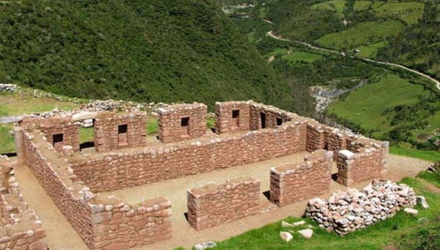 Construcciones de piedra rosada