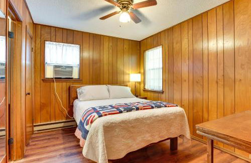 Cozy Oklahoma Retreat with Patio, Fire Pit and Grill! - Foto 15