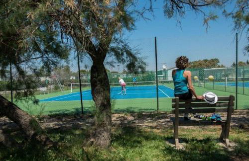 Joli Bungalow 464, 4-6 pers, wifi, terrasse, Camping Siblu Lac des Rêves Lattes - Foto 20