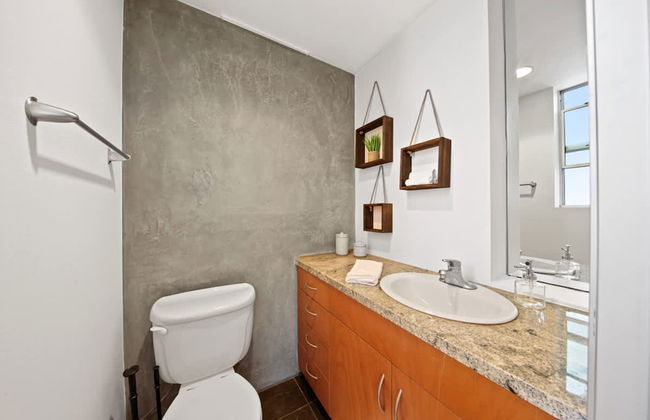 New York Style Penthouse in the Heart of the City - Photo 25