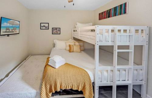 Cold Plunge Outdoor Shower Bike to Shem Creek - Photo 32