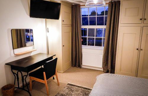 Spacious 4 Bed House Sleeps 8 in Quorn Near Loughborough - Foto 5