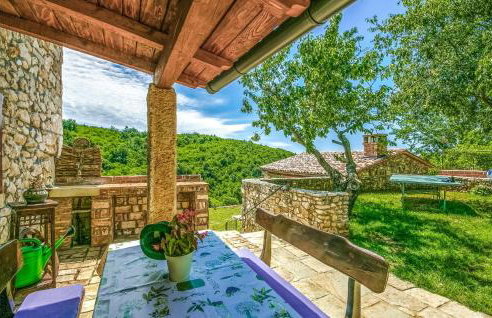 2 Bedroom Beautiful Home In Labin - Foto 17