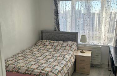 Cosy 2-Bedroom Flat in Finsbury Park, Modern, Convenient & Close to Central London! - Foto 10