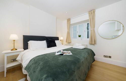 2 bedroom flat in Pimlico & Westminster - Photo 2