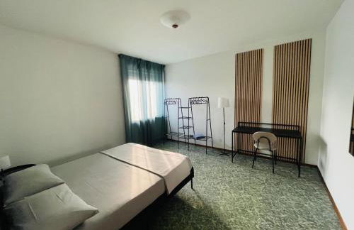 Mamisà centro, comodo alla stazione dei treni - Photo 3