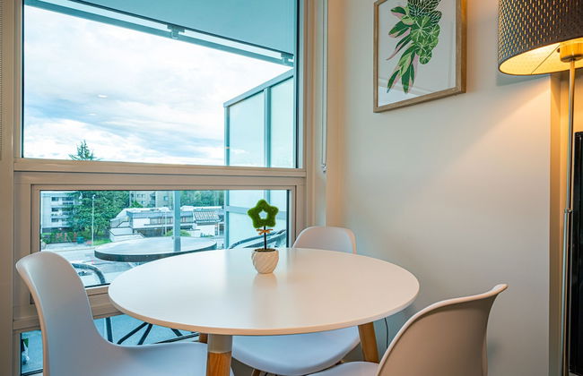 Charming Oasis Close to Airport & Downtown - Photo 10