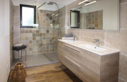 Awesome Home In Suze La Rousse - Foto 17