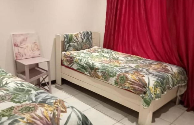 Pool-bbq-3br-2baths-parking-safe-family-friendly - Photo 5