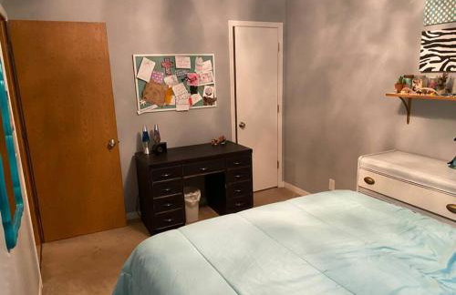 4 Bedroom/2 Bath Home 20 Acres of Woods - Hot Tub - Foto 6