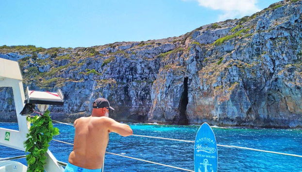 Admirando los acantilados