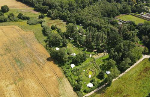 Moat Island Glamping - Foto 11