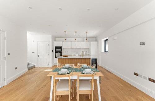 3 Bed House near Purley, by ARP Homes, Free Parking, Ideal for Long Stays & Insurance Bookings - Foto 35