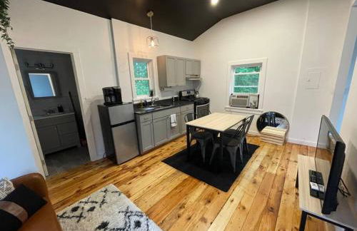 Campfire Cottage Fireplace, fire pit & no chores! - Foto 45