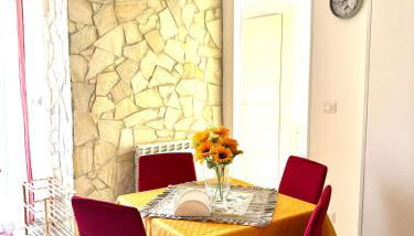 Stefy's House - Photo 2