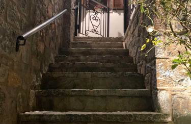 Elati's traditional and cosy home - Photo 15