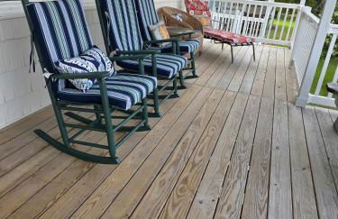 Spacious Beach House Steps to Sand - Foto 71