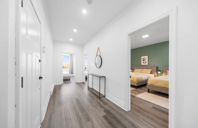 SPACIOUS RENOVATED APARTMENT SLEEPS 12 - Foto 16