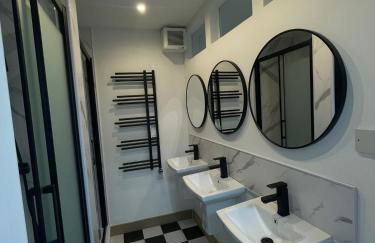 Squarezzz - Group Accommodation - Foto 3