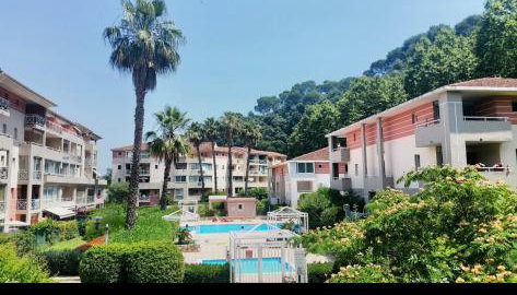 T2 moderne avec piscine, tennis et garage - Foto 2