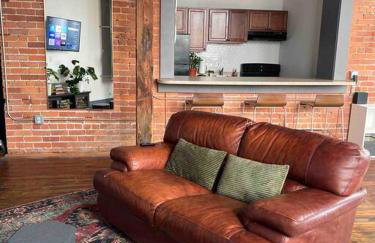 420 Friendly Canada Bridge View Loft Downtown FREE parking - Foto 11