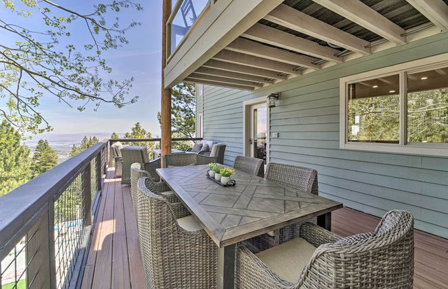 Hot Tub, Pool Table Luxe Reno Chalet with Mtn View! - Foto 41