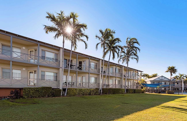 Moonlight Bay Suites - Photo 45