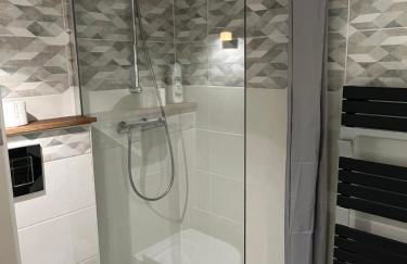 Maison au pied du château + parking privé - Photo 17