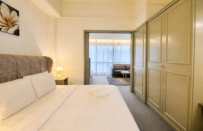 Luxy Service Suites At Times Square - Photo 32