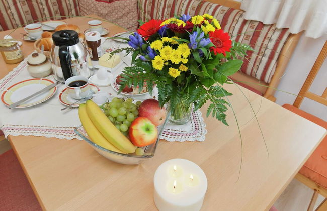 Beautiful Apartment With Large, Sunny Balcony - Foto 13