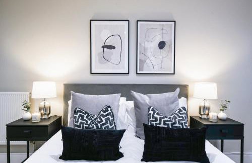 Spacious 1 bed flat with balcony minutes walk to Canary Wharf - Foto 2