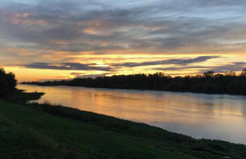La Capitainerie, vue directe sur la Loire, calme et confort - Foto 12