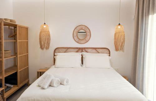 Aphrodite Luxury Suites, Private Heated Pool & Jacuzzi -Romantic Escape for Couples - Photo 18