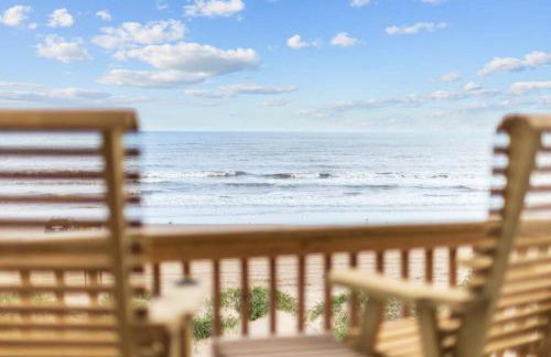 Beachfront oasis! Hot tub, gameroom, double deck!! - Foto 42