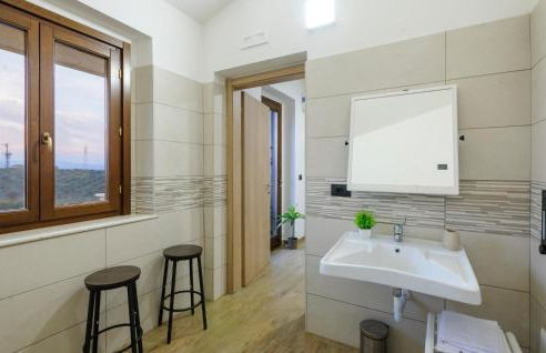 Gorgeous Apartment In Moscufo With Wifi - Foto 28