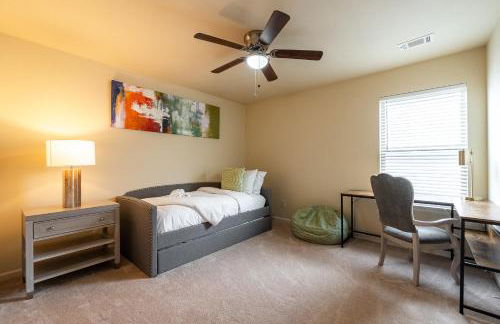 4-Bedroom Retreat with 5-Star Amenities - Foto 13