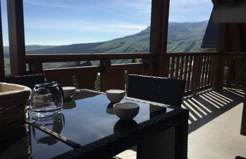 Lama-Gîte-des-Puys T3 Lamado vue époustouflante sud avec grande terrasse - Photo 3