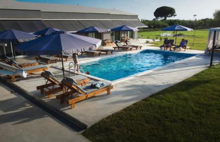 Olympia Suites - Photo 6