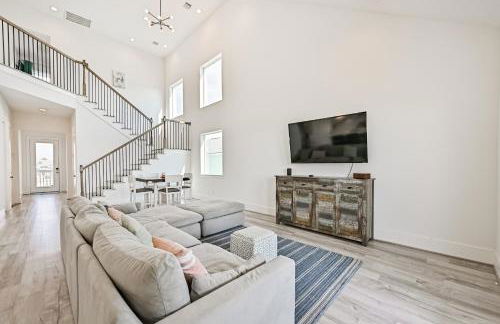 Walk 2 Beach & Huge Pool! Pets Allowed! Salty Sea Dawg - Photo 24