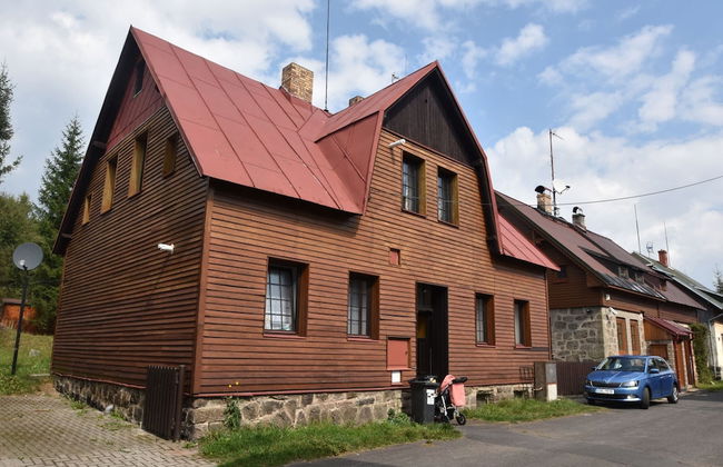 Lavish Holiday Home in Abertamy near Ski Area - Photo 18