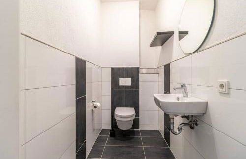 200m² Wohnung mit 6 Schlafzimmer - Foto 3