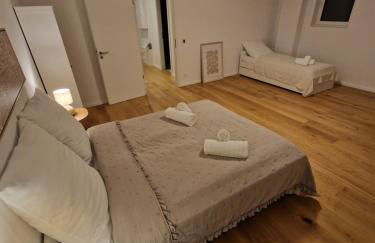 Modernes Neubauhaus ca 200 qm Nähe vom Flughafen - Foto 6