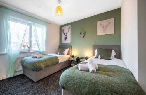 Cosy 4-Bed House l Garden l Free Parking l WiFi l Specious l Hosted by The Cosy Corner Nationwide - Foto 55